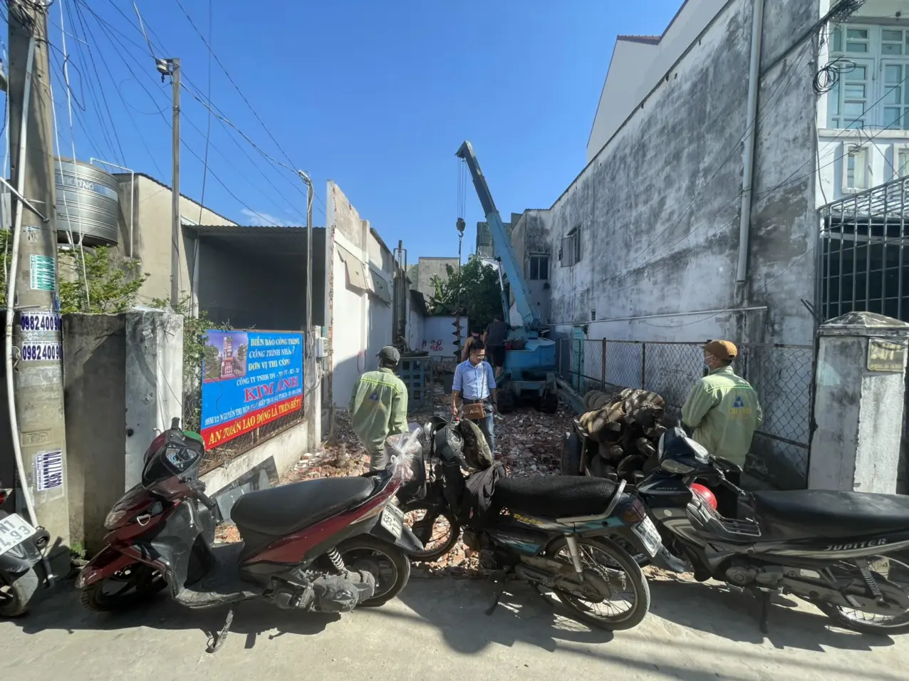 Thi c&ocirc;ng phần m&oacute;ng nh&agrave; phố tại B&agrave; Điểm H&oacute;c M&ocirc;n &ndash; X&acirc;y Dựng Kim Anh
