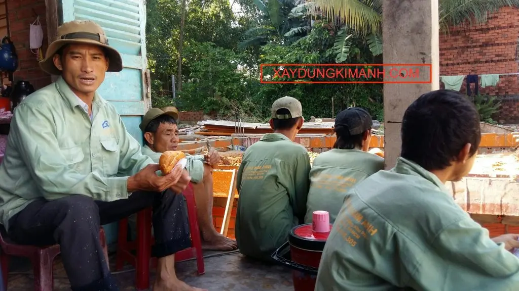 Giai đoạn thi c&ocirc;ng m&oacute;ng