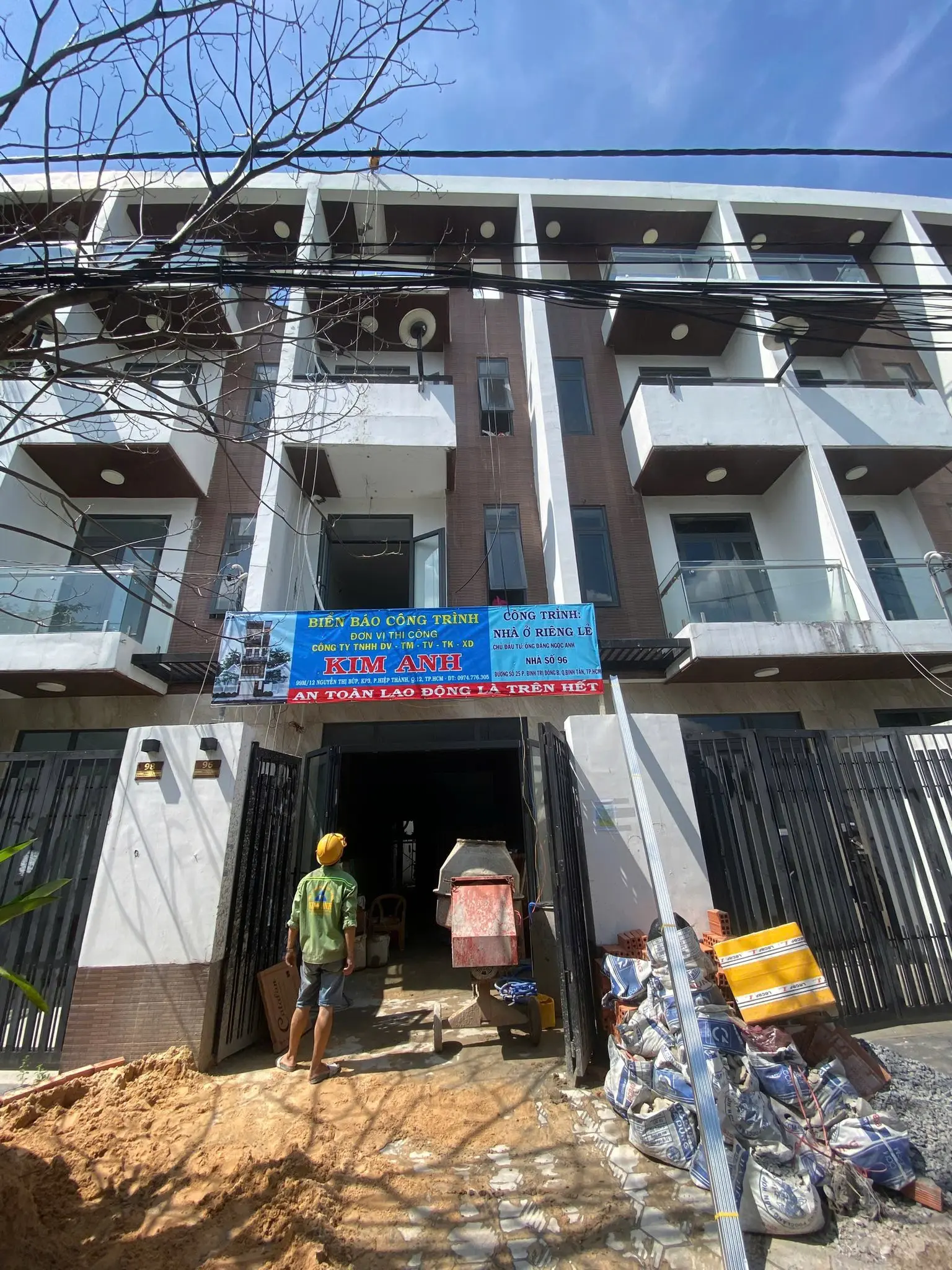 Kim Anh nhận thi c&ocirc;ng nh&agrave; phố, biệt thự,... đảm bảo chất lượng c&ocirc;ng tr&igrave;nh v&agrave; sự an t&acirc;m cho gia chủ.